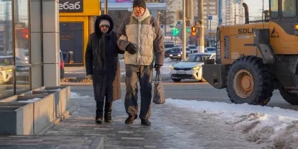 Работу в клубе со стриптизом и лесби-ласками предложили в центре занятости