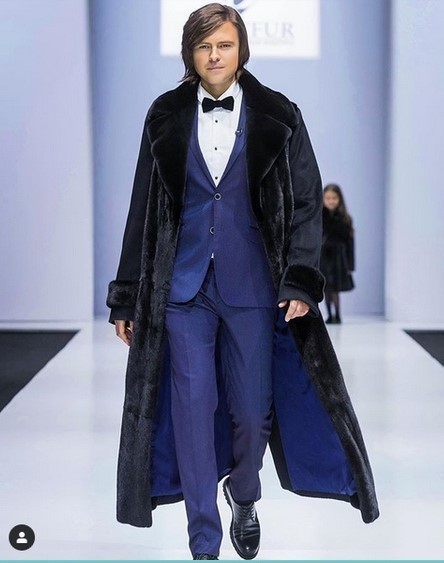 Прохор Шаляпин показал новое пальто из канадской норки и итальянского кашемира