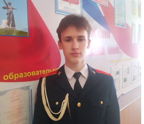 Сам оказался по горло в воде: урюпинский кадет спас провалившегося под лед школьника