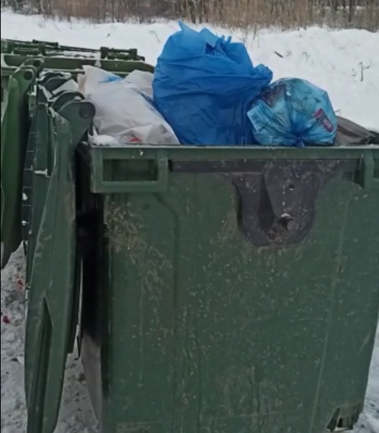 После публикации «Блокнот Волгограда» вывезли мусор в поселке Аэропорт