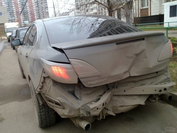 Под Волгоградом в тройном ДТП пострадал 19-летний водитель Mazda