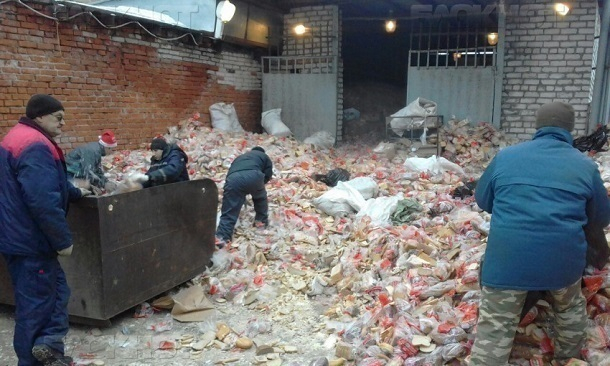 30 тонн выброшенного хлеба - показатель работы логистики хлебозавода Волгограда, - эксперт Дмитрий Семененко