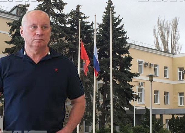 Виталий Лихачев первым в Волгограде сдал документы в комиссию по выборам главы города