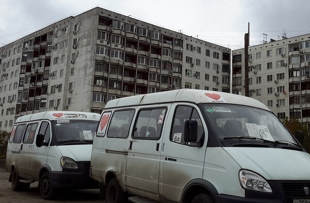 Красными сердечками пометили маршрутки в Волгограде
