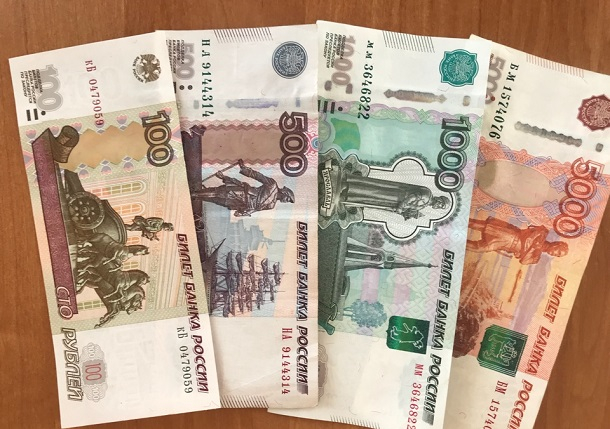 Волгоградские чиновники назвали средний размер зарплаты в регионе – 27222 рубля