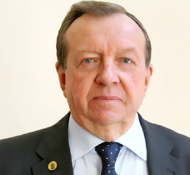 Главный конструктор волгоградского ЦКБ «Титан» принимает поздравления