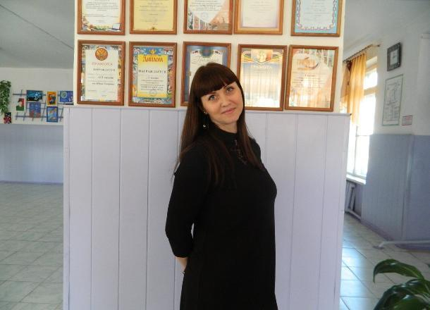 На сельскую учительницу из Волгоградской области возбудили уголовное дело после жалобы на чиновника