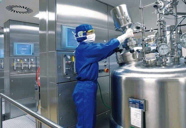 На оснащение лаборатории для химико-фармацевтического кластера Волгоградской области потратили миллиард рублей