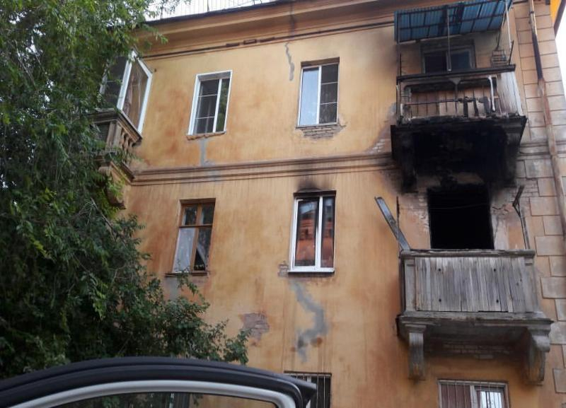 «Убегала через балкон с годовалой дочкой в рюкзаке»: 8 семей уже пять месяцев не могут вернуться в сгоревший дом в Волгограде