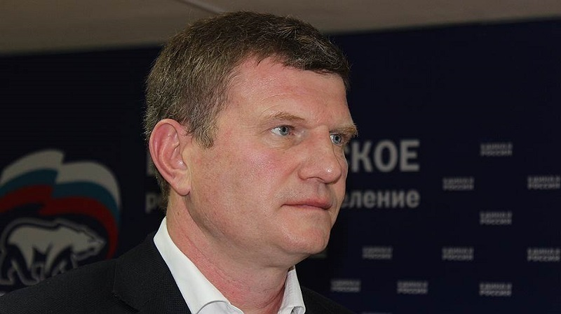 Сквозь произвол в «Единую Россию»: депутата Госдумы Олега Савченко не допустили к дебатам в Волгограде
