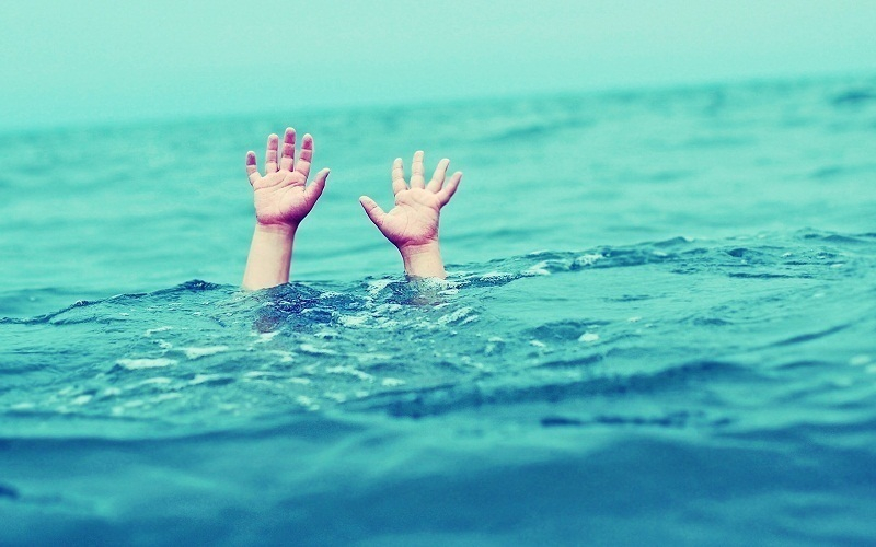 Под Волгоградом в городском пруду утонула мать двоих детей