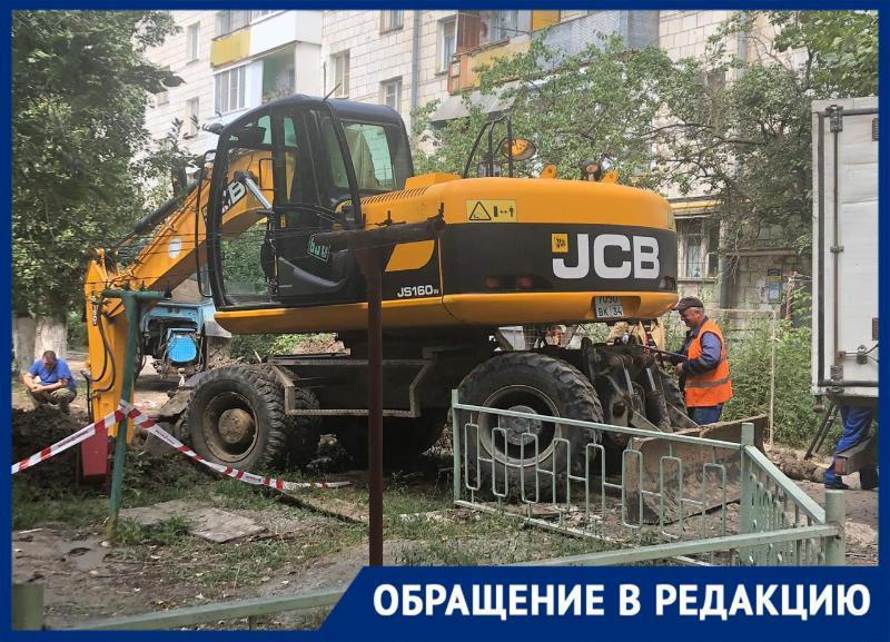 С кипятком в кранах вторые сутки выживают жители дома на Ангарской в Волгограде