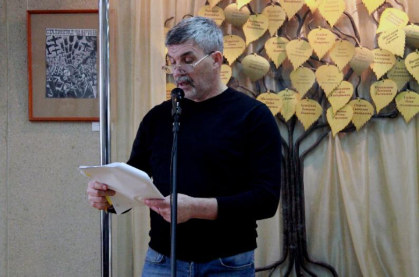 Председатель комитета обороны и колхозное поголовье: дивный вечер в библиотеке Волгограда