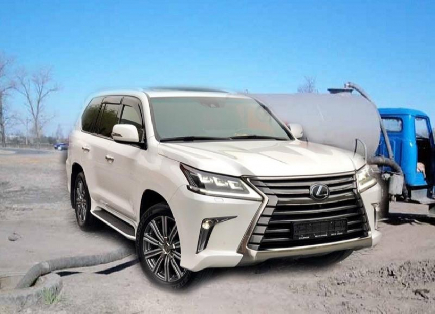 Кража с душком: у хозяина фирмы по очистке от фекалий угнали элитный внедорожник в Волгограде 