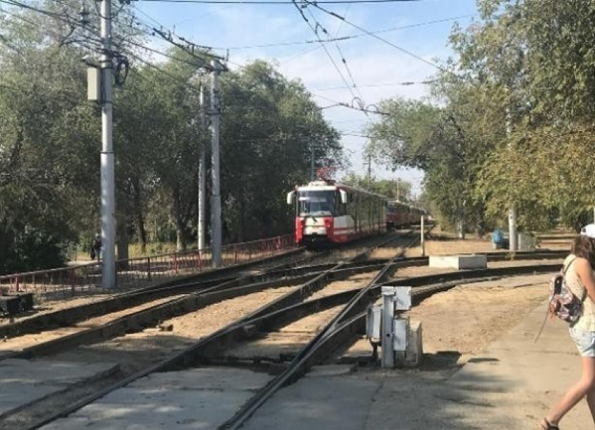 Скоростной трамвай сошел с рельсов на севере Волгограда