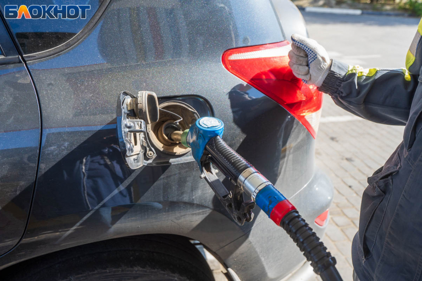 Длительная заморозка одного вида бензина продолжается в Волгограде 