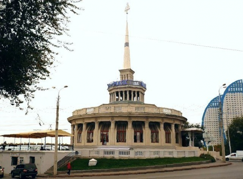В центре Волгограда в праздники пройдет эвакуация транспорта