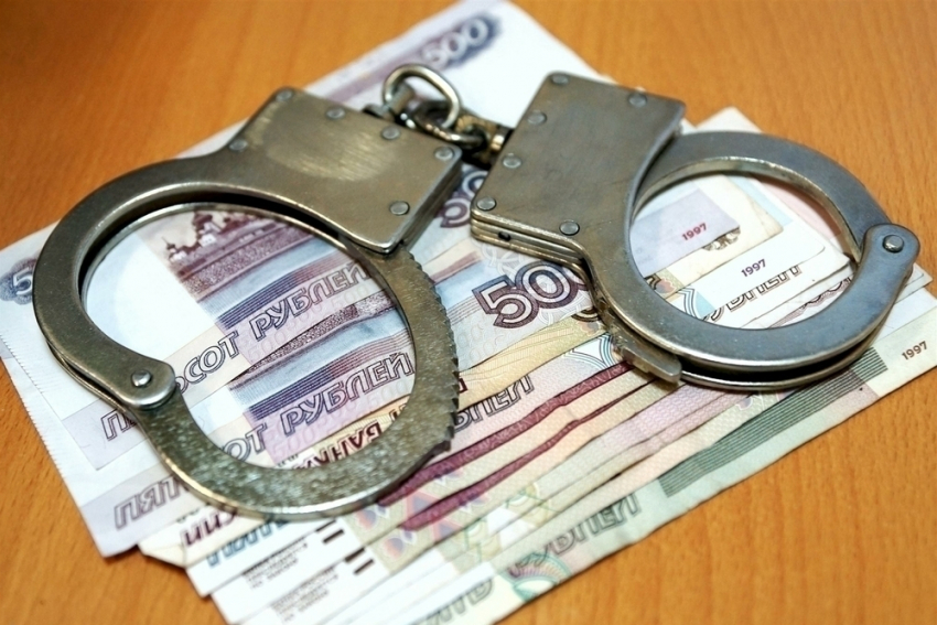 Волгоградские мошенники за сутки обокрали еще четверых