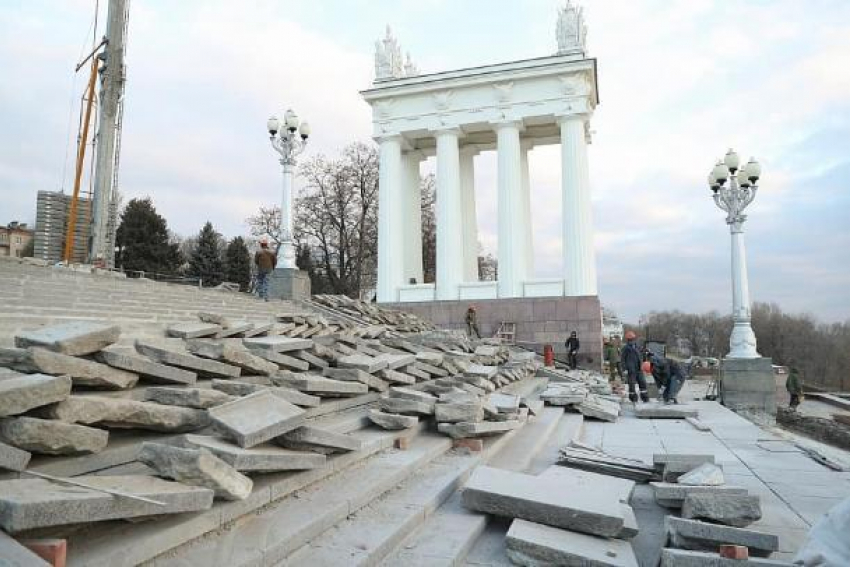 Местные жители присвоили Волгограду звание «город –бомж»