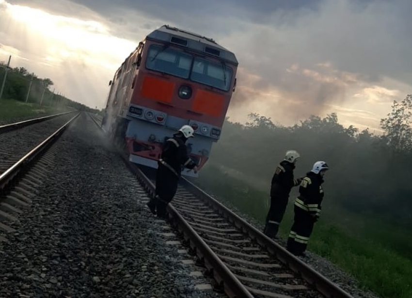 Появилось видео с места пожара пассажирского поезда Волгоград-Москва