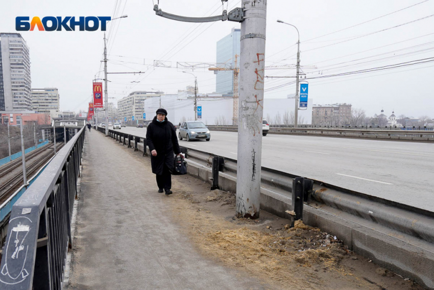 Волгоградцы признали, что есть вопросы насущнее перевода стрелок