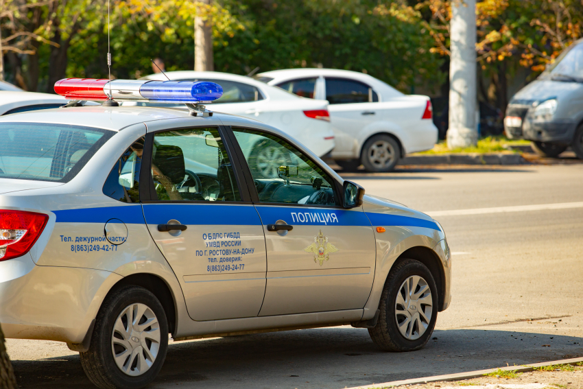 Водитель «семерки» не справился с управлением на трассе в Волгоградской области: один погиб, двое в больнице 