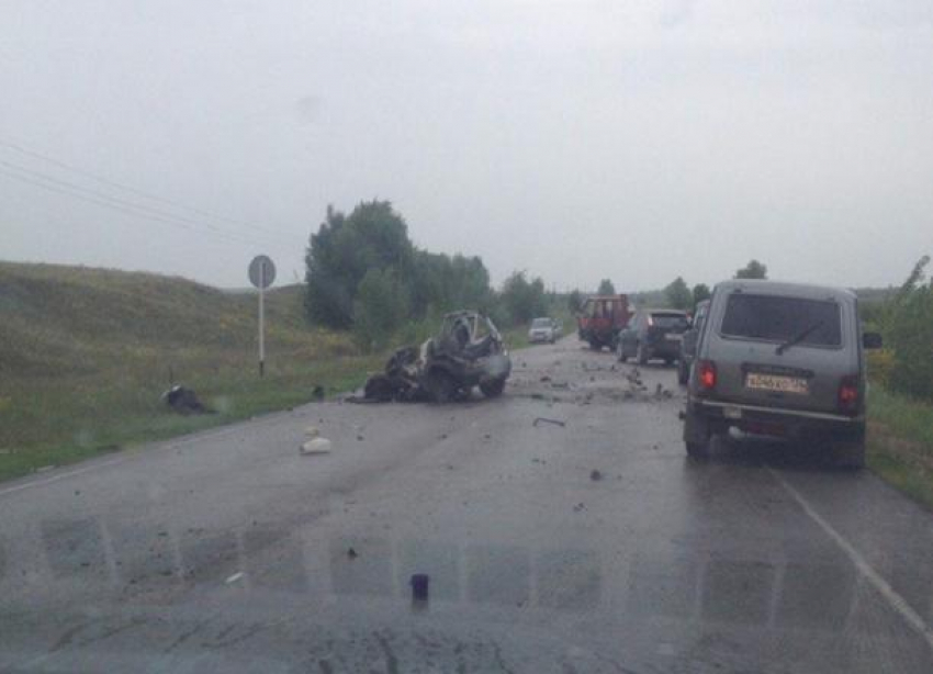 В страшном ДТП под Волгоградом погибли два человека