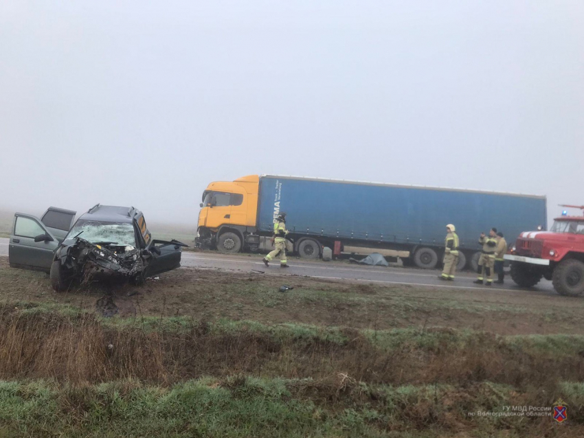 Взрослые погибли, выжил только ребенок: подробности ДТП под Волгоградом