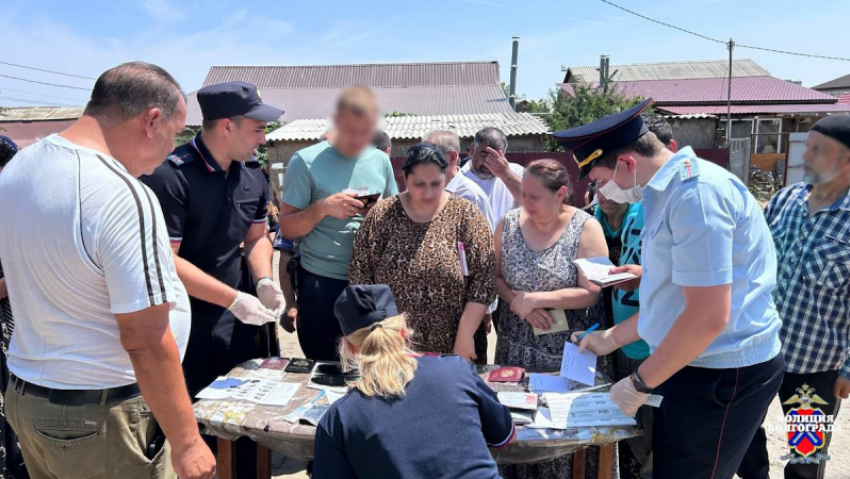 Электричество и газ отрубили цыганам в Волгограде – видео 