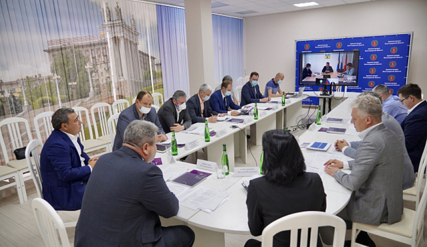 В Волгоградской области обсуждают строительство завода по производству труб и комплектующих за 300 миллионов рублей