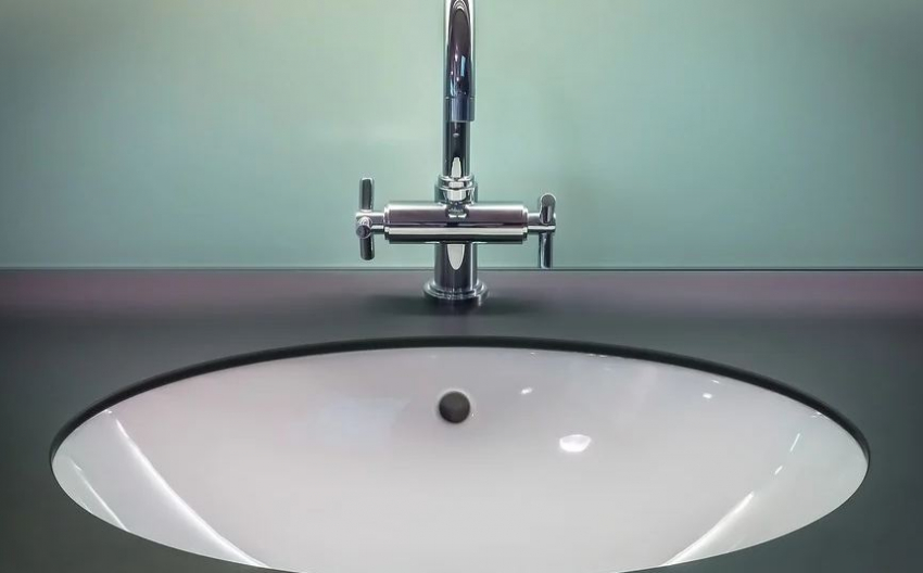 Жители двух волгоградских поселков остались без воды из-за ЧП на электросетях