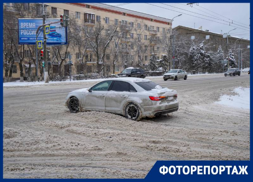 Впору вводить ЧС? Мощнейший финальный удар циклона «Ольга» по Волгограду