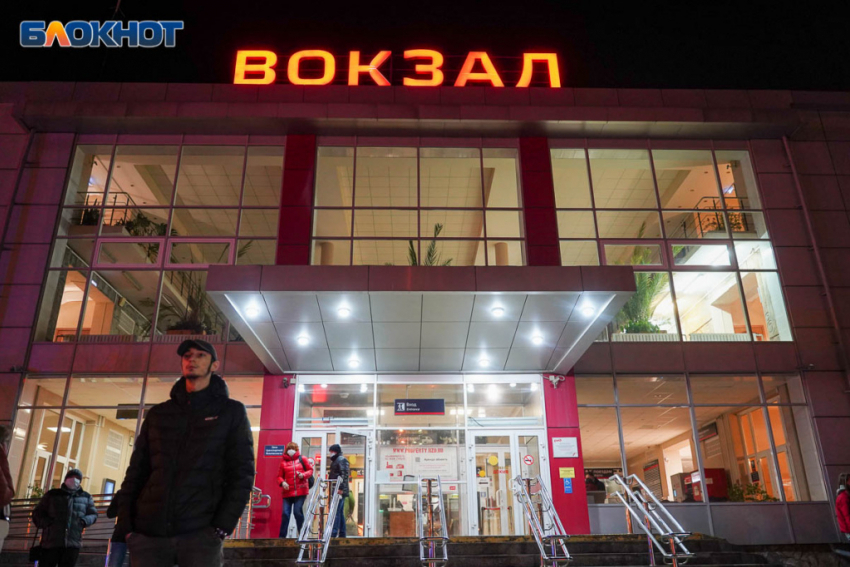 РЖД направила из Волгограда в Камышин резервный поезд для застрявших пассажиров