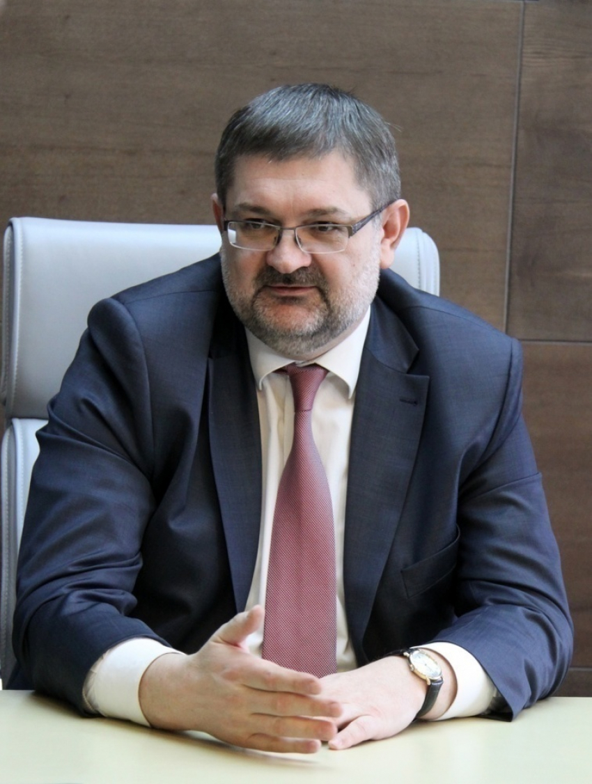 Новым ректором Волгоградского госуниверситета стал Василий Тараканов