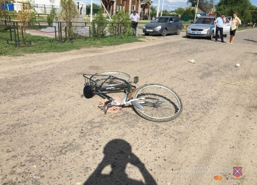 62-летняя велосипедистка погибла под колесами «Нивы» под Волгоградом