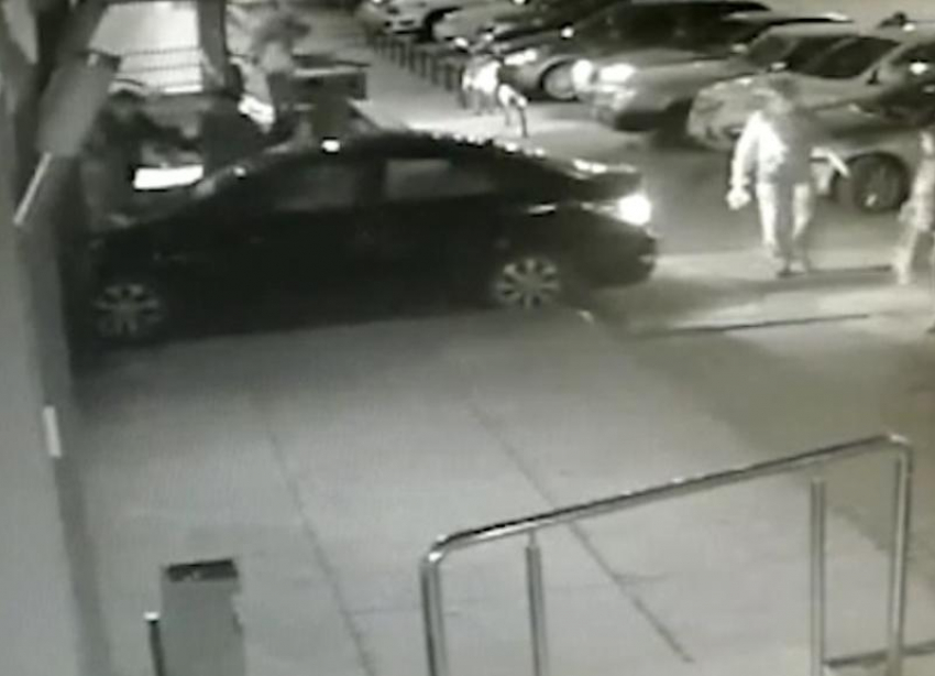 Сбивший пьяного волгоградца водитель попал на видео