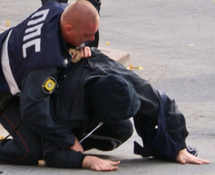 Под Волгоградом главу сельского поселения осудят за избиение полицейских