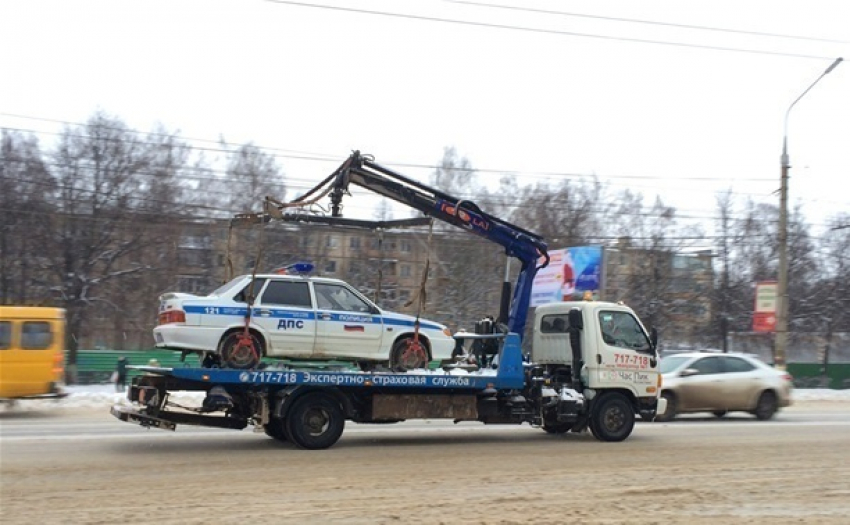 Из центра Волгограда на штрафстоянку эвакуировали 200 автомобилей