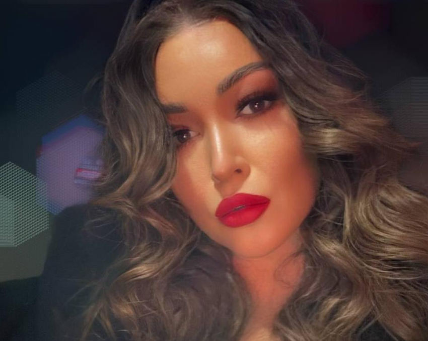 «Только девочки поймут»: свою обширную гардеробную показала Ирина Дубцова 