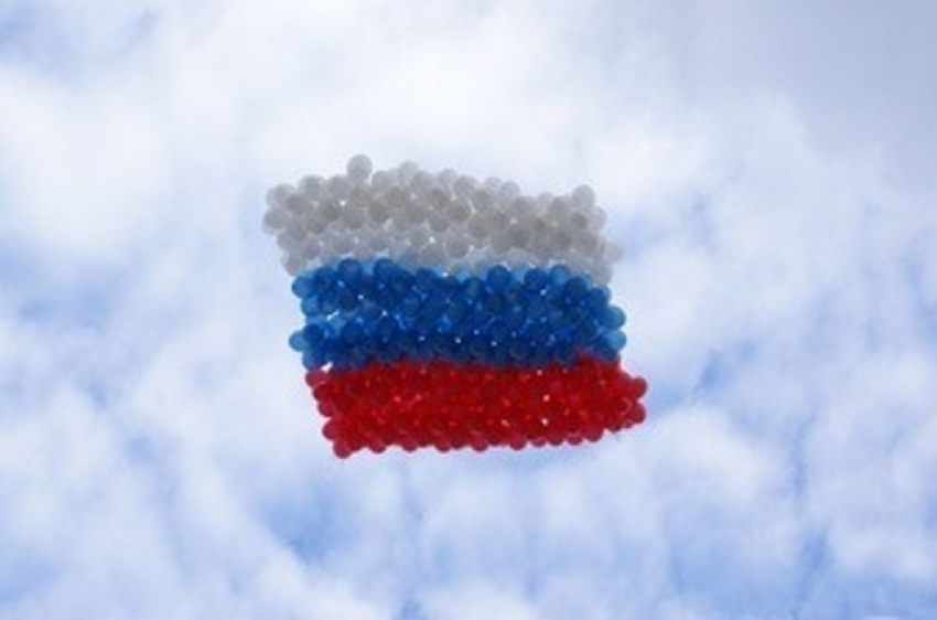 В Волгограде отметят День Государственного флага запуском воздушных шаров