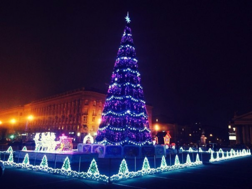 Новый год в Волгограде 35 тысяч человек встретили без происшествий