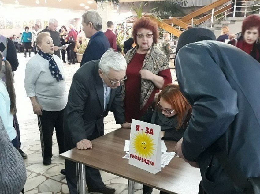 В Волгоградской области открыли 7 новых пунктов сбора подписей за референдум