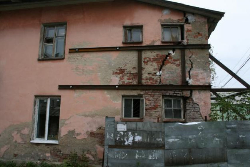 Сразу 73 многоквартирных жилых дома решено снести в Волгоградской области