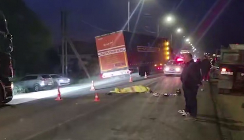 Разбросало тапки и шлем: видео с места гибели 14-летнего мотоциклиста под Волгоградом