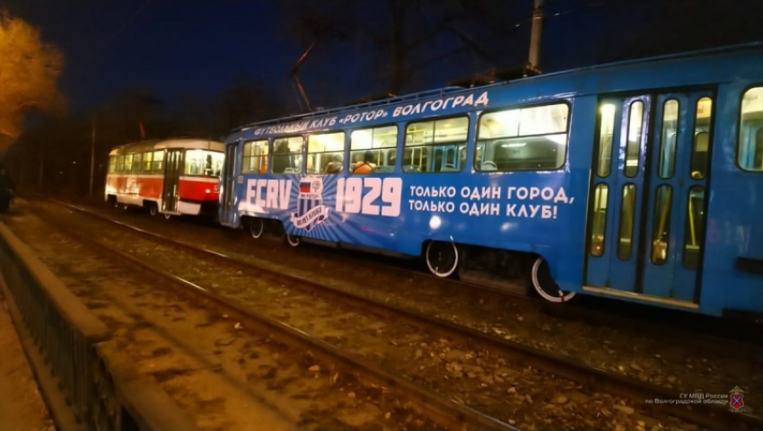 Трамвай протаранил другой трамвай в Волгограде