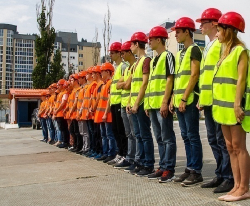 В Волгограде к строительству стадиона «Волгоград Арена» присоединились студенты