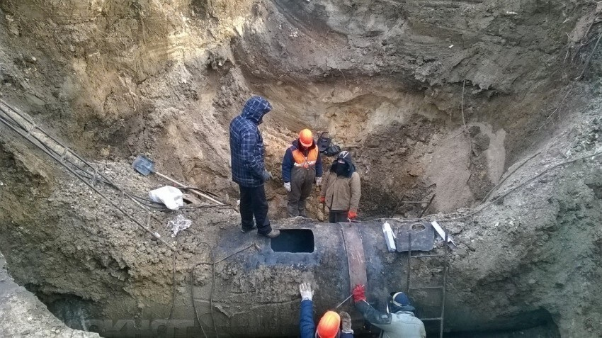 Жители Центрального района Волгограда остались без тепла из-за коммунальной аварии