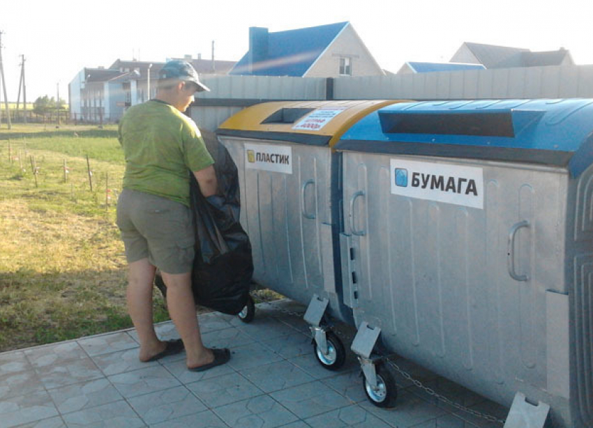 Из-за нерадивых волгоградских УК экологи вынуждены копаться в мусоре