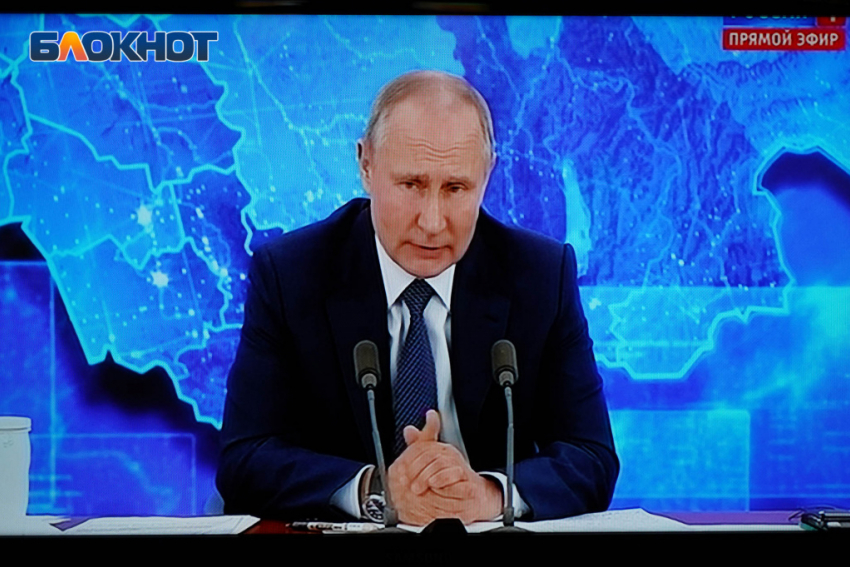 Правительство сообщило Владимиру Путину о критической ситуации в Волгоградской области по COVID-19