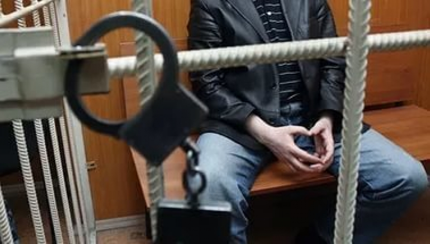  В Волгограде ﻿за убийство по неосторожности мужчину приговорили к 15 месяцам колонии